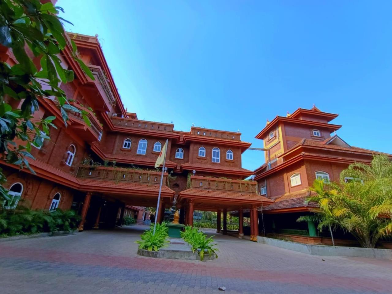 Krishna Beach Resort Kannur Buitenkant foto